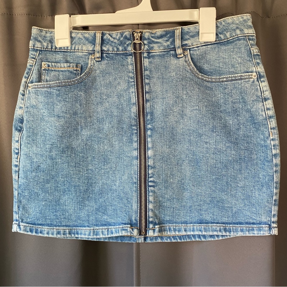 Retro garage zip up denim skirt